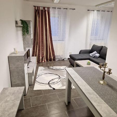 Klosterappartment Modling Buitenkant foto